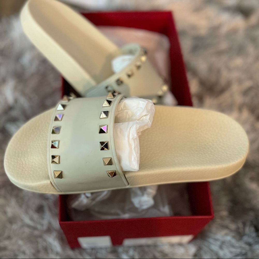 Valentino Garavani - Nude, PVC sandal